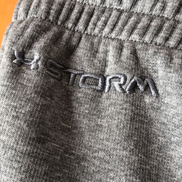 🌈 3 for $25🌈 Under Armor Grey Storm Armor Fleece Pants S/P - Picture 3 of 5